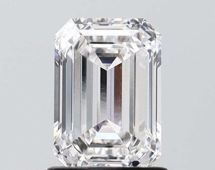 IGI Emerald 1.3ct E IF - Loose Lab Diamond: IGI Emerald 1.3ct E IF - Loose Lab Diamond Item Specifics: Source: This Is A Real Diamond Grown In A Lab Not Mined. Carat: 1.3 Cut: - Color: E Clarity: IF Polish: EX Symmetry: EX Measurements: 7.46L X