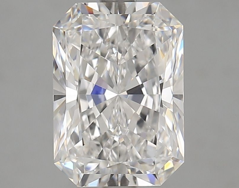 GIA Radiant 3.09ct E VVS1 - Loose Lab Diamond: GIA Radiant 3.09ct E VVS1 - Loose Lab Diamond Item Specifics: Source: This Is A Real Diamond Grown In A Lab Not Mined. Carat: 3.09 Cut: - Color: E Clarity: VVS1 Polish: EX Symmetry: EX Measurements: 1
