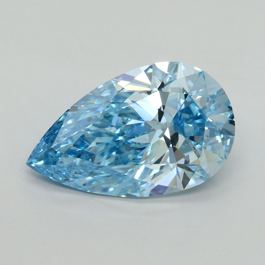 IGI Pear 5.06ct Fancy Vivid Blue VVS2 - Loose Lab Diamond: IGI Pear 5.06ct Fancy Vivid Blue VVS2 - Loose Lab Diamond Item Specifics: Source: This Is A Real Diamond Grown In A Lab Not Mined. Carat: 5.06 Cut: - Color: Fancy Vivid Blue Clarity: VVS2 Polish: EX S