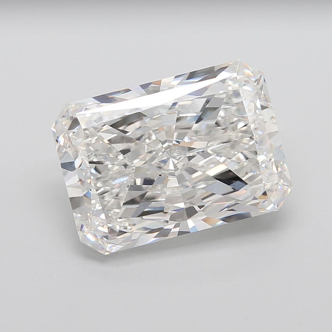 IGI Radiant 15.25ct F VVS2 - Loose Lab Diamond: IGI Radiant 15.25ct F VVS2 - Loose Lab Diamond Item Specifics: Source: This Is A Real Diamond Grown In A Lab Not Mined. Carat: 15.25 Cut: - Color: F Clarity: VVS2 Polish: EX Symmetry: EX Measurements: