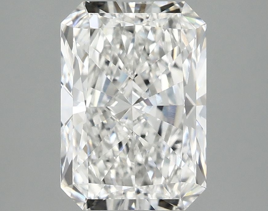 IGI Radiant 2.81ct E VVS2 - Loose Lab Diamond: IGI Radiant 2.81ct E VVS2 - Loose Lab Diamond Item Specifics: Source: This Is A Real Diamond Grown In A Lab Not Mined. Carat: 2.81 Cut: - Color: E Clarity: VVS2 Polish: EX Symmetry: EX Measurements: 1