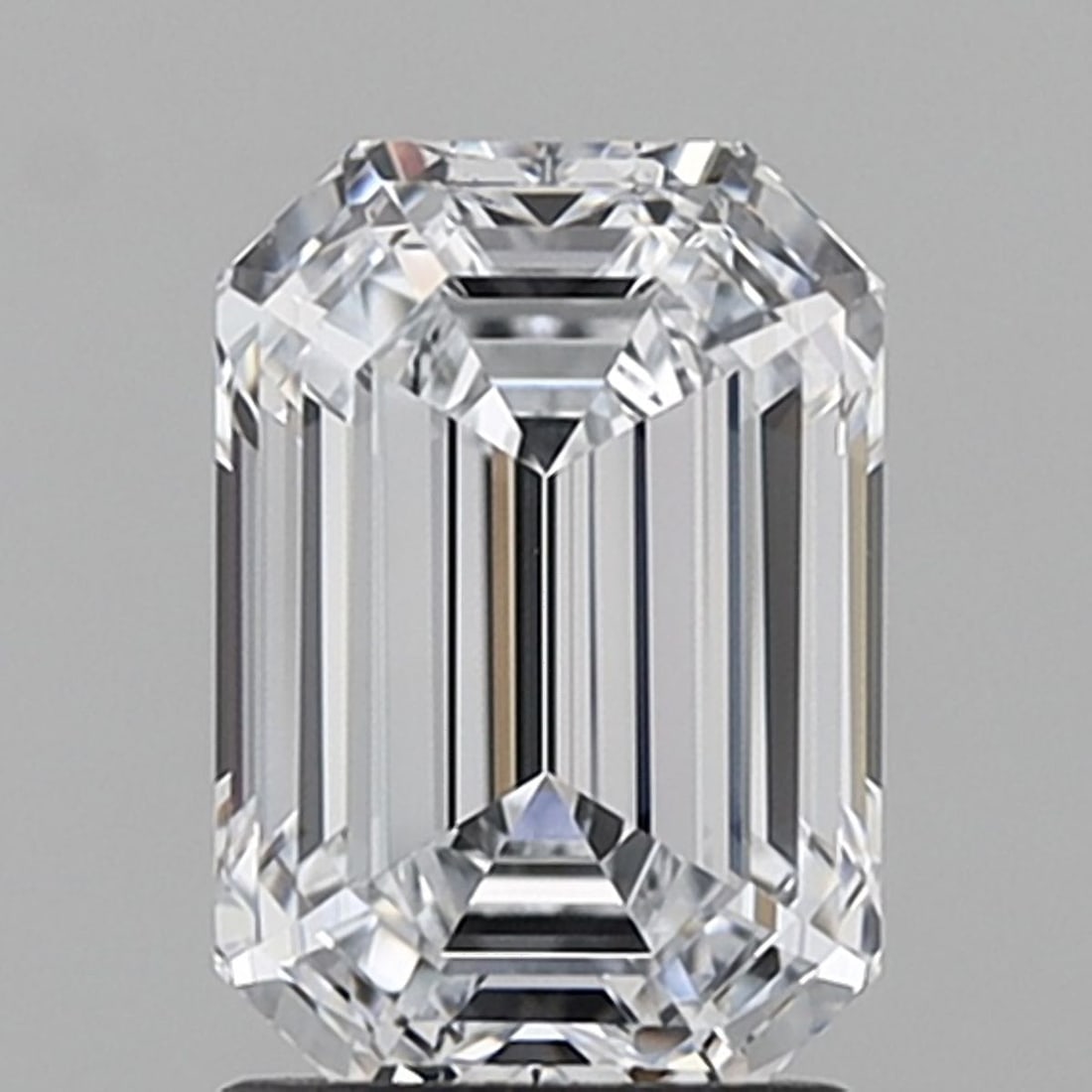 IGI Emerald 2.0ct E VVS1 - Loose Lab Diamond: IGI Emerald 2.0ct E VVS1 - Loose Lab Diamond Item Specifics: Source: This Is A Real Diamond Grown In A Lab Not Mined. Carat: 2.0 Cut: - Color: E Clarity: VVS1 Polish: EX Symmetry: EX Measurements: 8.5