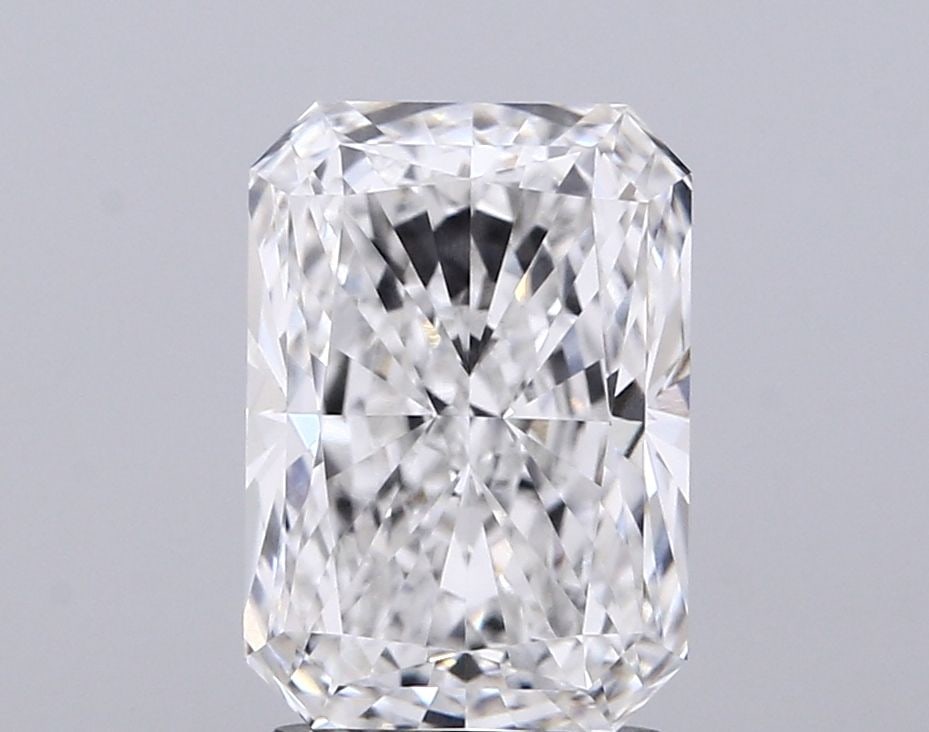 IGI Radiant 3.03ct E VVS2 - Loose Lab Diamond: IGI Radiant 3.03ct E VVS2 - Loose Lab Diamond Item Specifics: Source: This Is A Real Diamond Grown In A Lab Not Mined. Carat: 3.03 Cut: - Color: E Clarity: VVS2 Polish: EX Symmetry: EX Measurements: 1