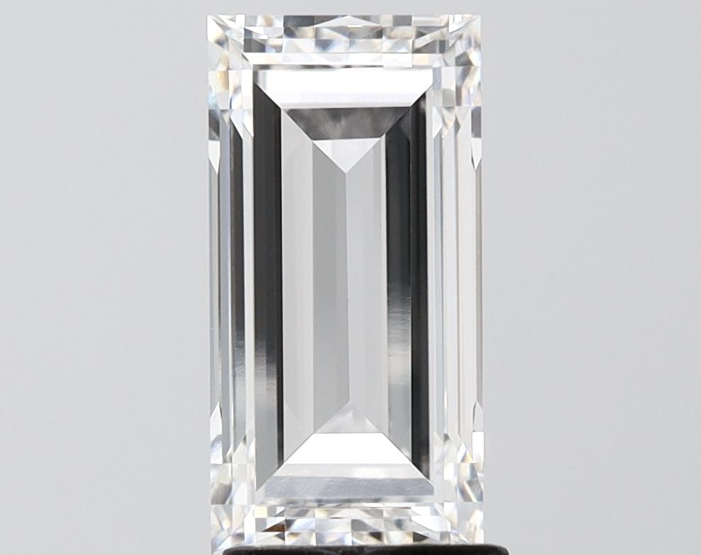 IGI Baguette 2.6ct D VVS2 - Loose Lab Diamond: IGI Baguette 2.6ct D VVS2 - Loose Lab Diamond Item Specifics: Source: This Is A Real Diamond Grown In A Lab Not Mined. Carat: 2.6 Cut: - Color: D Clarity: VVS2 Polish: EX Symmetry: EX Measurements: 11