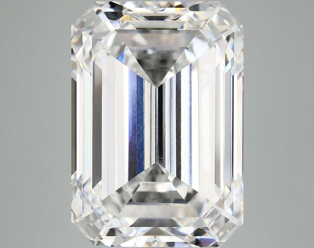 IGI Emerald 10.76ct E VVS2 - Loose Lab Diamond (1 of 1)