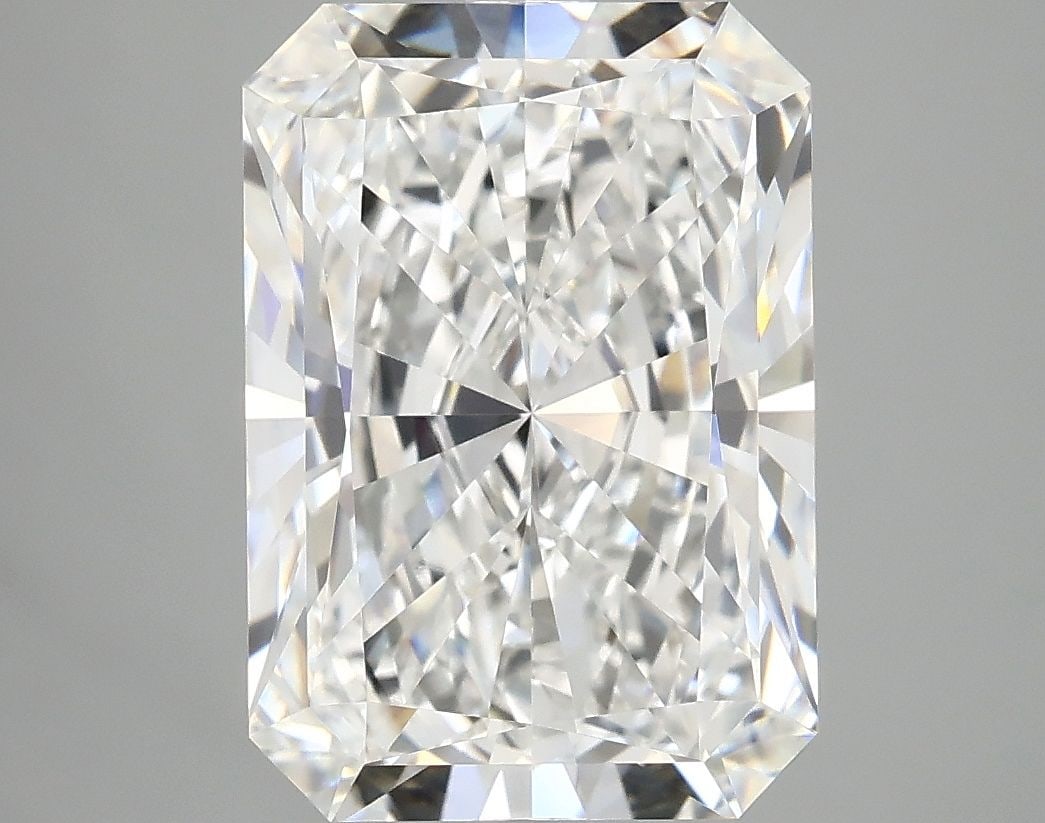IGI Radiant 4.98ct E VVS2 - Loose Lab Diamond: IGI Radiant 4.98ct E VVS2 - Loose Lab Diamond Item Specifics: Source: This Is A Real Diamond Grown In A Lab Not Mined. Carat: 4.98 Cut: - Color: E Clarity: VVS2 Polish: EX Symmetry: EX Measurements: 1