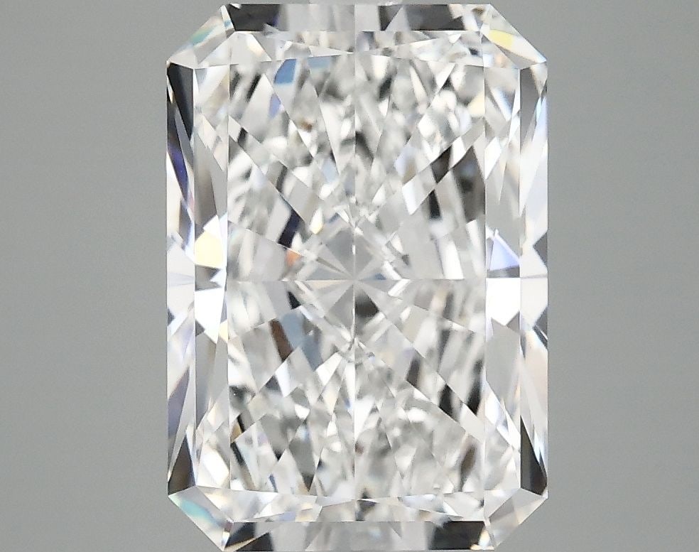 IGI Radiant 4.11ct E VVS2 - Loose Lab Diamond: IGI Radiant 4.11ct E VVS2 - Loose Lab Diamond Item Specifics: Source: This Is A Real Diamond Grown In A Lab Not Mined. Carat: 4.11 Cut: - Color: E Clarity: VVS2 Polish: EX Symmetry: EX Measurements: 1