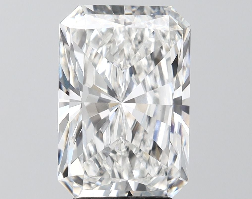 IGI Radiant 4.05ct E VVS2 - Loose Lab Diamond: IGI Radiant 4.05ct E VVS2 - Loose Lab Diamond Item Specifics: Source: This Is A Real Diamond Grown In A Lab Not Mined. Carat: 4.05 Cut: - Color: E Clarity: VVS2 Polish: EX Symmetry: EX Measurements: 1