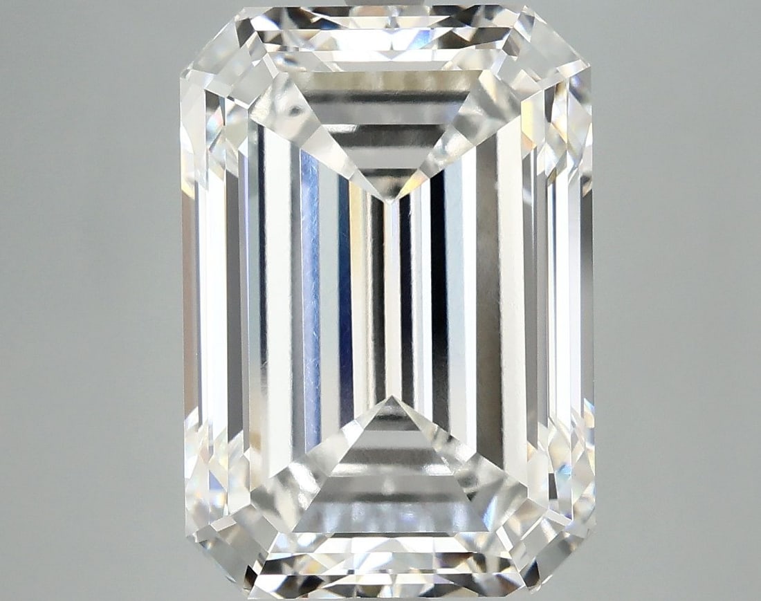 IGI Emerald 10.1ct F VVS2 - Loose Lab Diamond (1 of 1)