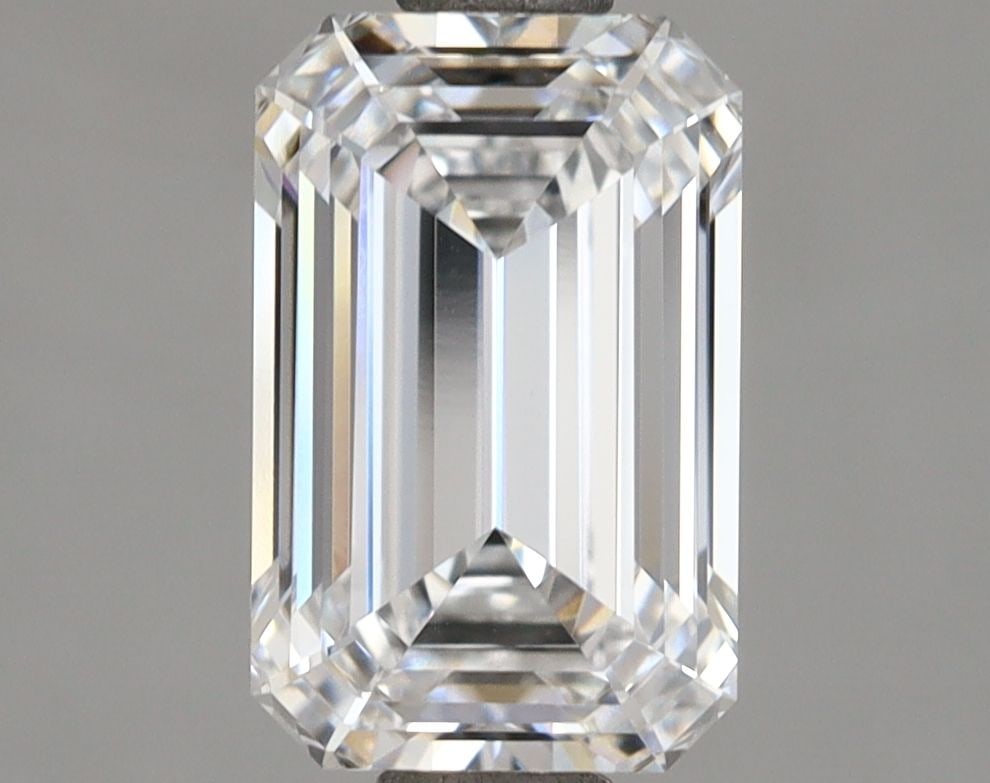 IGI Emerald 1.97ct D VVS1 - Loose Lab Diamond: IGI Emerald 1.97ct D VVS1 - Loose Lab Diamond Item Specifics: Source: This Is A Real Diamond Grown In A Lab Not Mined. Carat: 1.97 Cut: - Color: D Clarity: VVS1 Polish: EX Symmetry: EX Measurements: 8