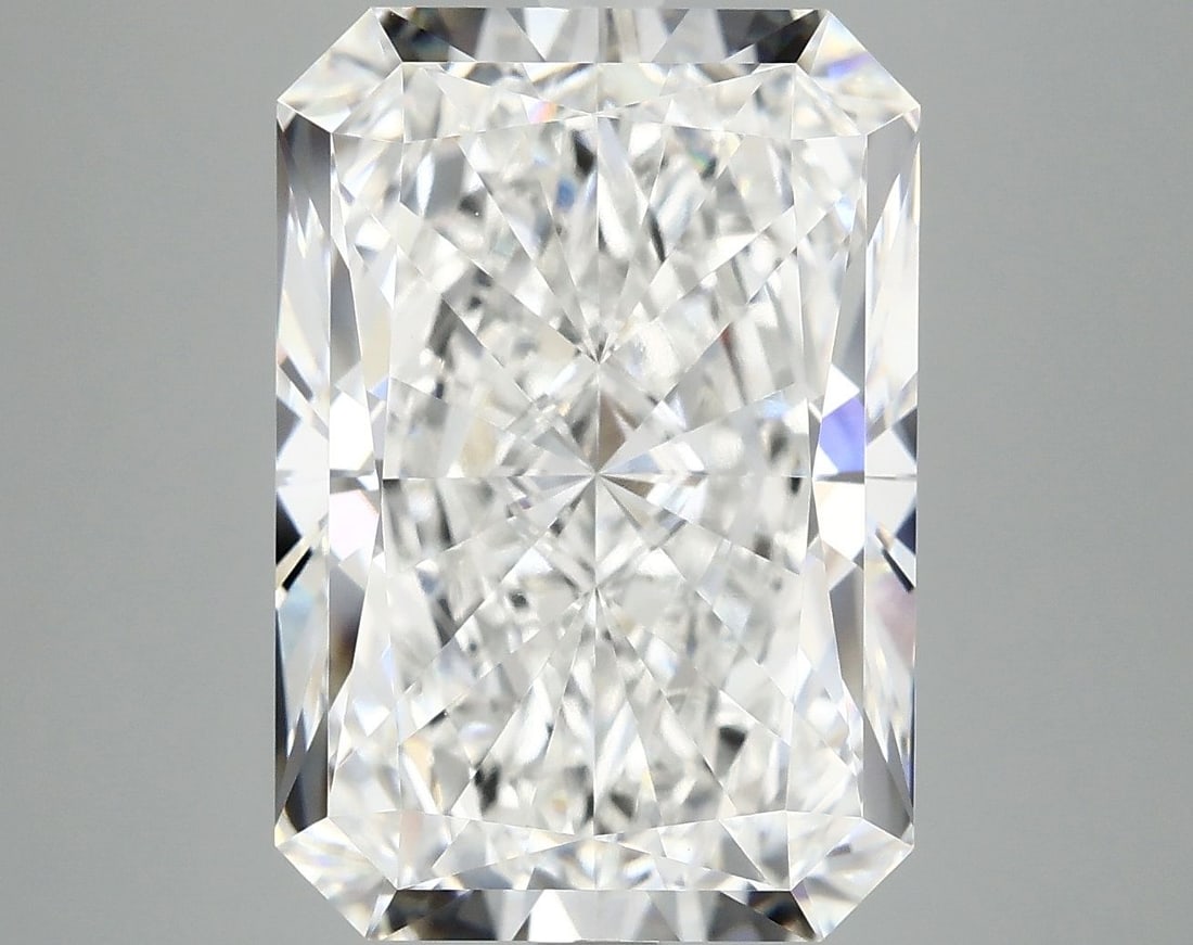 IGI Radiant 9.42ct E VVS2 - Loose Lab Diamond: IGI Radiant 9.42ct E VVS2 - Loose Lab Diamond Item Specifics: Source: This Is A Real Diamond Grown In A Lab Not Mined. Carat: 9.42 Cut: - Color: E Clarity: VVS2 Polish: EX Symmetry: EX Measurements: 1