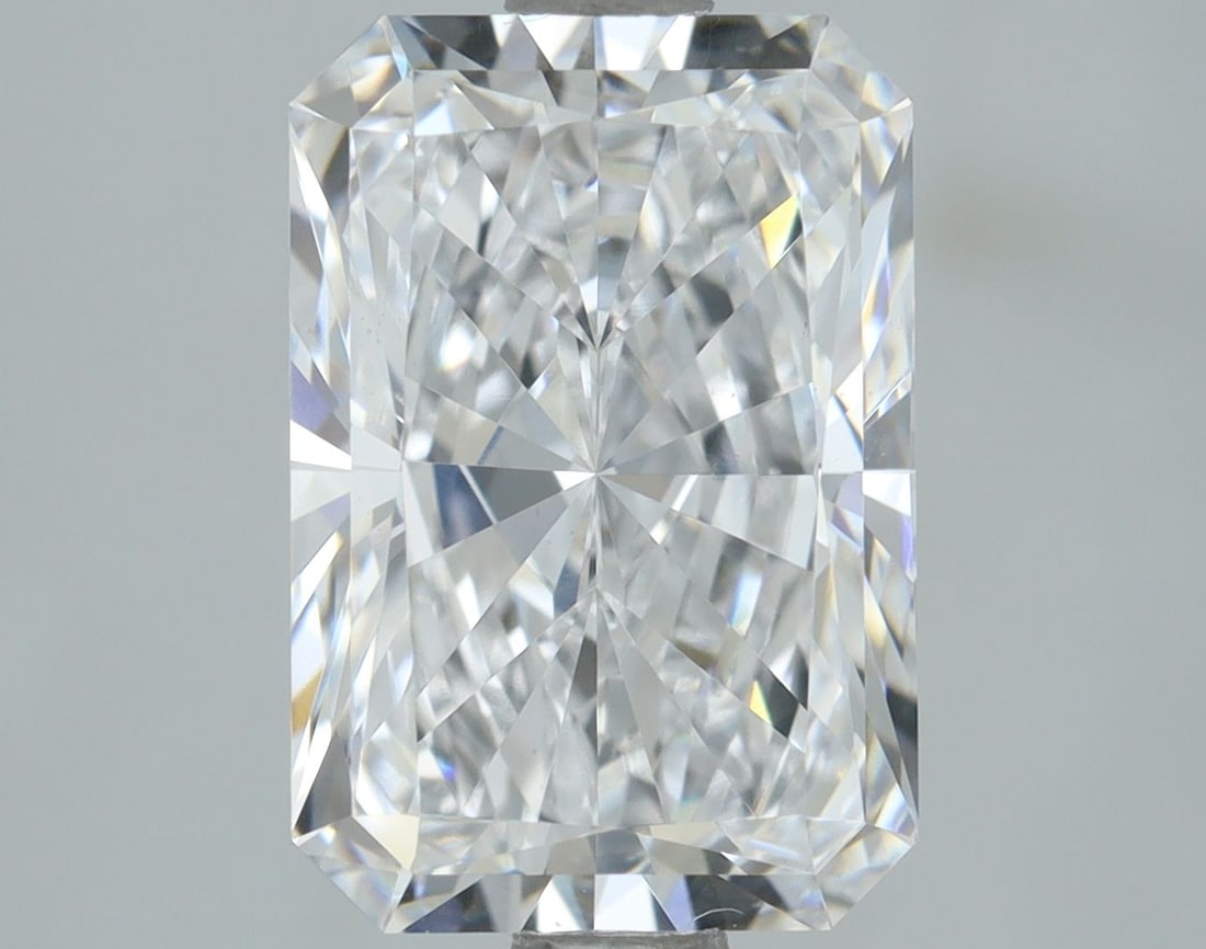 IGI Radiant 2.04ct E VVS2 - Loose Lab Diamond: IGI Radiant 2.04ct E VVS2 - Loose Lab Diamond Item Specifics: Source: This Is A Real Diamond Grown In A Lab Not Mined. Carat: 2.04 Cut: - Color: E Clarity: VVS2 Polish: EX Symmetry: EX Measurements: 9