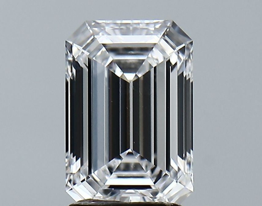 GIA Emerald 2.08ct D VVS2 - Loose Lab Diamond: GIA Emerald 2.08ct D VVS2 - Loose Lab Diamond Item Specifics: Source: This Is A Real Diamond Grown In A Lab Not Mined. Carat: 2.08 Cut: - Color: D Clarity: VVS2 Polish: EX Symmetry: EX Measurements: 9