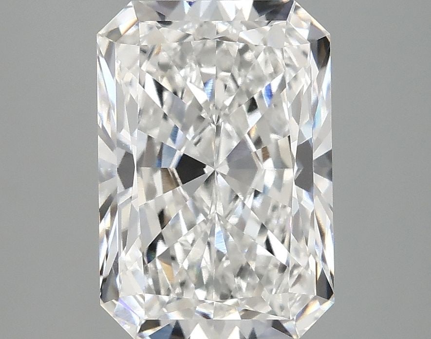 IGI Radiant 3.1ct E VVS2 - Loose Lab Diamond: IGI Radiant 3.1ct E VVS2 - Loose Lab Diamond Item Specifics: Source: This Is A Real Diamond Grown In A Lab Not Mined. Carat: 3.1 Cut: - Color: E Clarity: VVS2 Polish: EX Symmetry: EX Measurements: