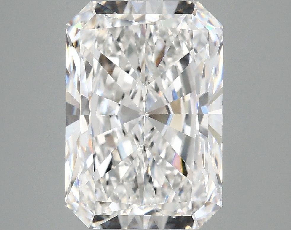 IGI Radiant 3.97ct D VVS2 - Loose Lab Diamond: IGI Radiant 3.97ct D VVS2 - Loose Lab Diamond Item Specifics: Source: This Is A Real Diamond Grown In A Lab Not Mined. Carat: 3.97 Cut: - Color: D Clarity: VVS2 Polish: EX Symmetry: EX Measurements: 1