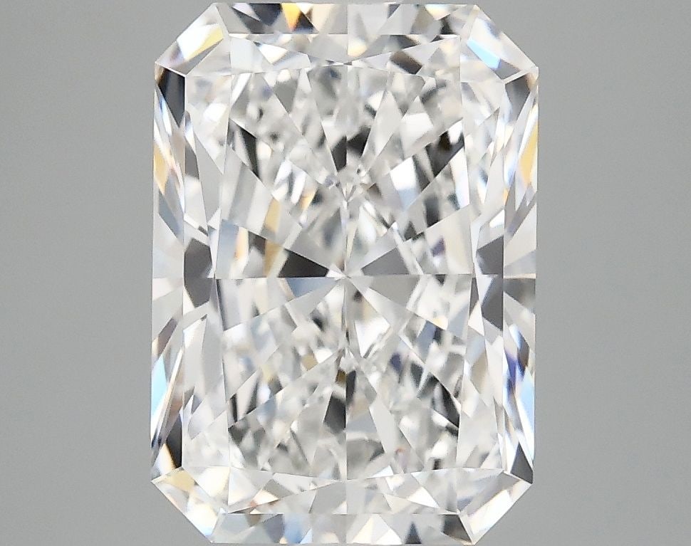 IGI Radiant 3.95ct D VVS2 - Loose Lab Diamond: IGI Radiant 3.95ct D VVS2 - Loose Lab Diamond Item Specifics: Source: This Is A Real Diamond Grown In A Lab Not Mined. Carat: 3.95 Cut: - Color: D Clarity: VVS2 Polish: EX Symmetry: EX Measurements: 1