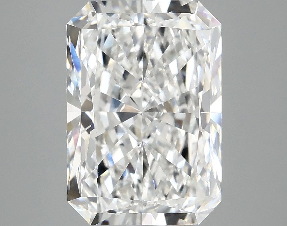 IGI Radiant 4.15ct E VVS2 - Loose Lab Diamond: IGI Radiant 4.15ct E VVS2 - Loose Lab Diamond Item Specifics: Source: This Is A Real Diamond Grown In A Lab Not Mined. Carat: 4.15 Cut: - Color: E Clarity: VVS2 Polish: EX Symmetry: EX Measurements: 1