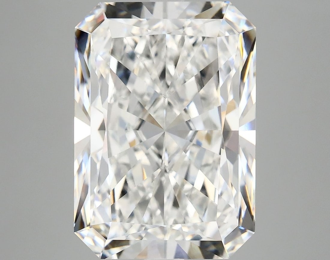 IGI Radiant 9.23ct E VVS2 - Loose Lab Diamond: IGI Radiant 9.23ct E VVS2 - Loose Lab Diamond Item Specifics: Source: This Is A Real Diamond Grown In A Lab Not Mined. Carat: 9.23 Cut: - Color: E Clarity: VVS2 Polish: EX Symmetry: EX Measurements: 1