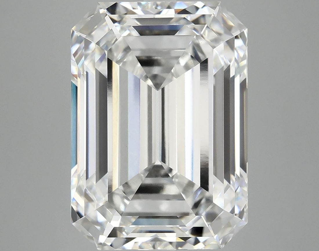IGI Emerald 11.15ct E VVS2 - Loose Lab Diamond: IGI Emerald 11.15ct E VVS2 - Loose Lab Diamond Item Specifics: Source: This Is A Real Diamond Grown In A Lab Not Mined. Carat: 11.15 Cut: - Color: E Clarity: VVS2 Polish: EX Symmetry: EX Measurements: