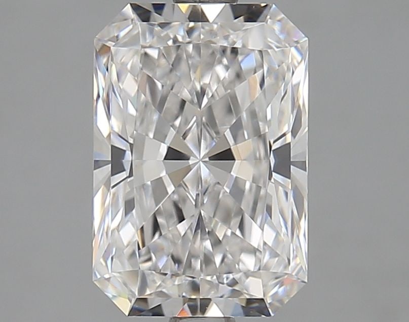GIA Radiant 2.76ct E VVS2 - Loose Lab Diamond: GIA Radiant 2.76ct E VVS2 - Loose Lab Diamond Item Specifics: Source: This Is A Real Diamond Grown In A Lab Not Mined. Carat: 2.76 Cut: - Color: E Clarity: VVS2 Polish: VG Symmetry: EX Measurements: 1