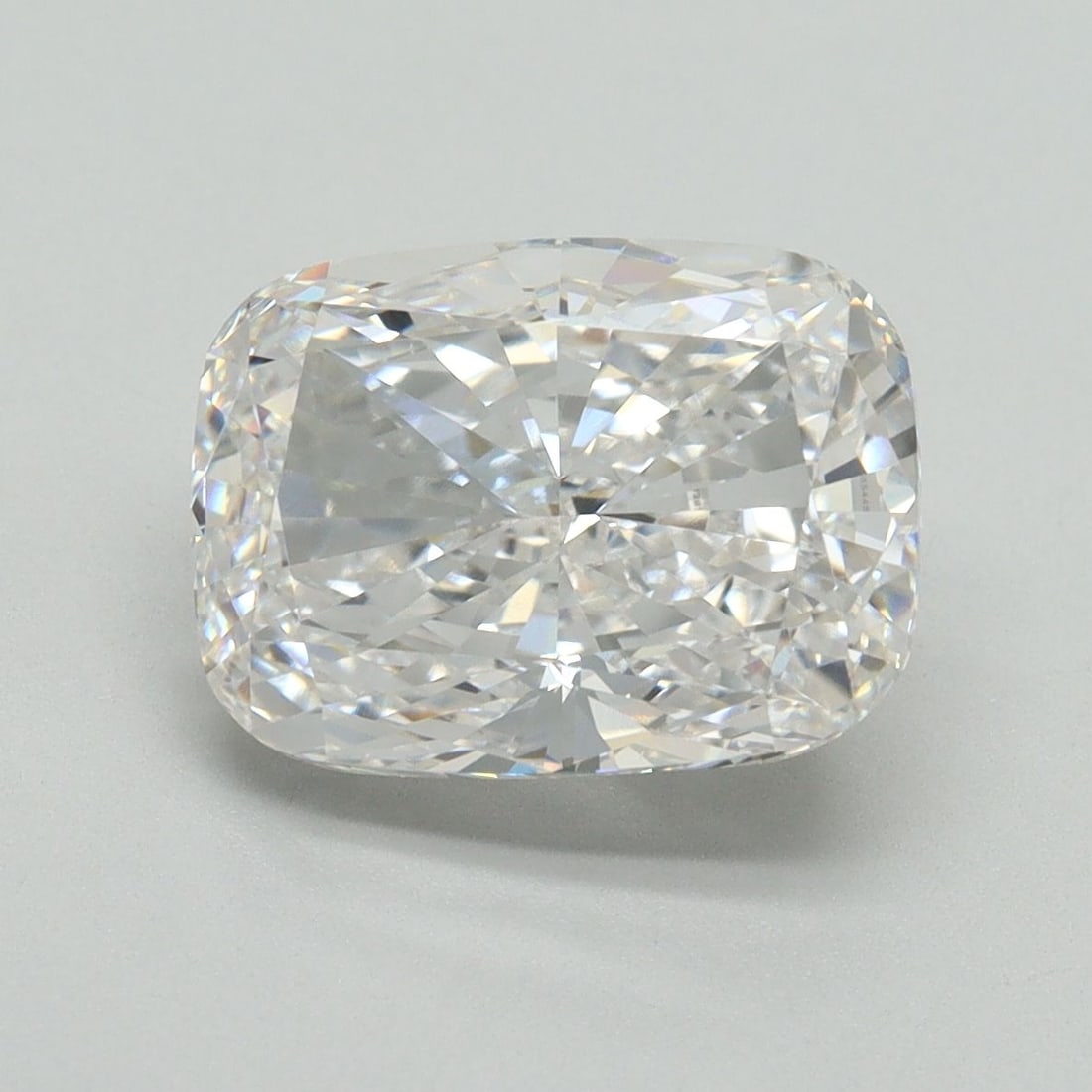 IGI Cushion Brilliant 4.26ct D VVS2 - Loose Lab Diamond: IGI Cushion Brilliant 4.26ct D VVS2 - Loose Lab Diamond Item Specifics: Source: This Is A Real Diamond Grown In A Lab Not Mined. Carat: 4.26 Cut: - Color: D Clarity: VVS2 Polish: EX Symmetry: EX Measu