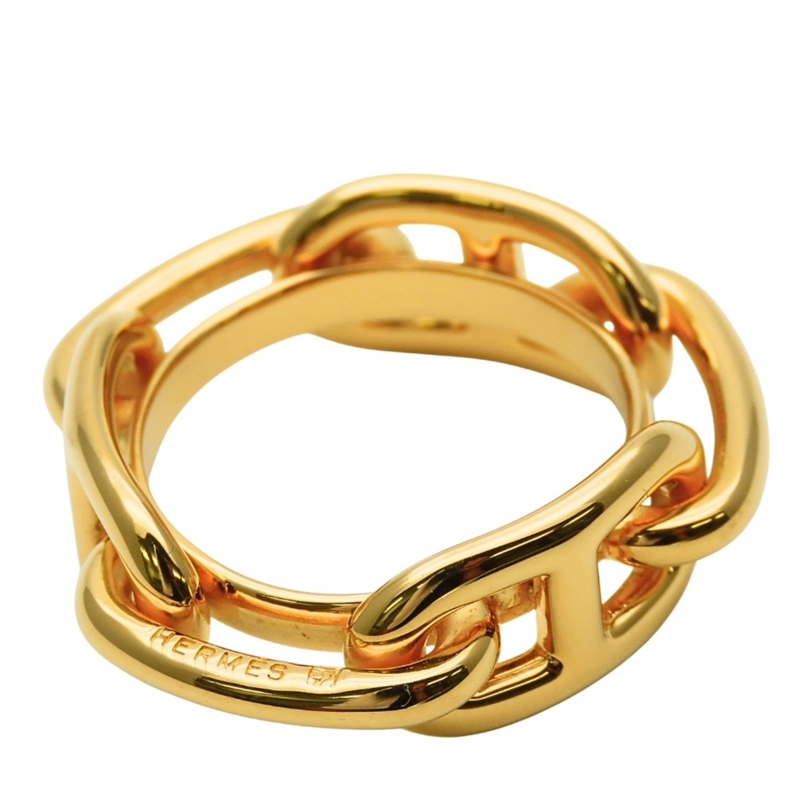 Ring Metal Hermes Scarf: Ring Metal Hermes Scarf The Hermes Scarf Ring is a delicate gold metal accessory, measuring 2.95cm in diameter and weighing just 10.4g. This compact ring features the iconic Hermes brand, making it a 
