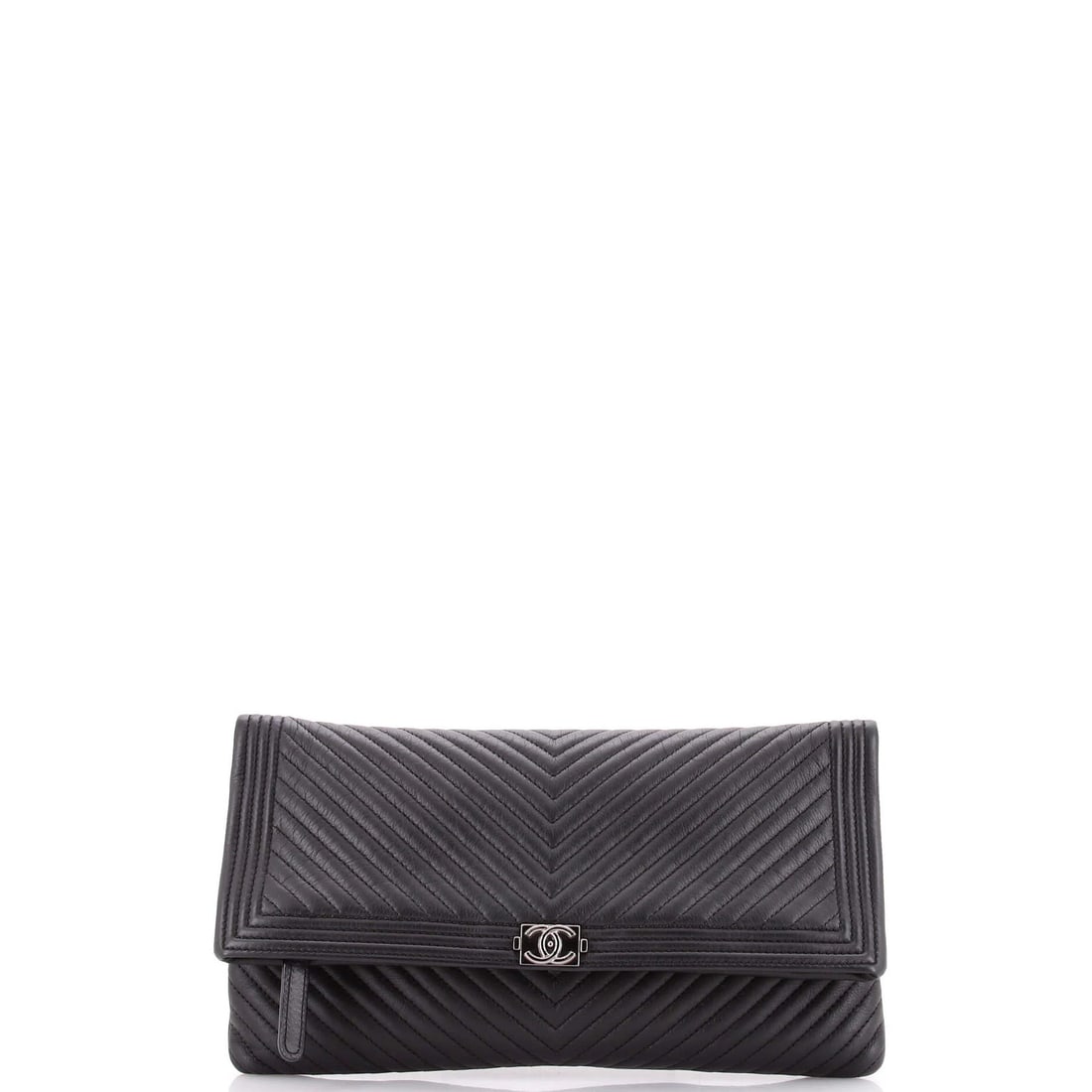 Chanel Boy Beauty CC Clutch Chevron Leather: Chanel Boy Beauty CC Clutch Chevron Leather The Chanel Boy Beauty CC Clutch Chevron Leather boasts sleek, sophisticated design with its black leather exterior and silver hardware. Measuring 6" in heig