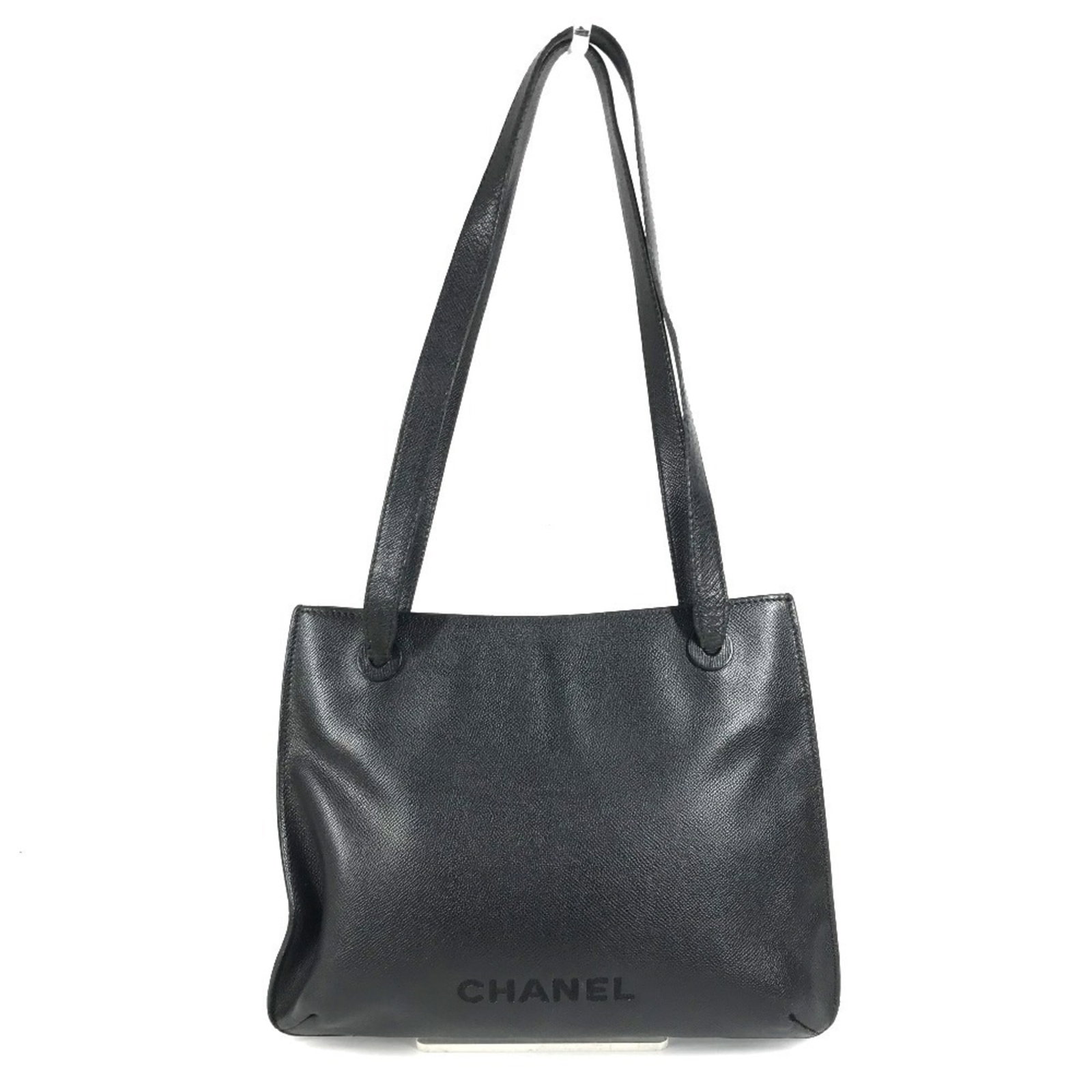 Chanel Shoulder Bag Tote Bag Grained Calfskin: Chanel Shoulder Bag Tote Bag Grained Calfskin Black Grained Calfskin Chanel Shoulder Bag Tote with precise measurements and Italian craftsmanship. This timeless tote bag boasts the iconic Chanel