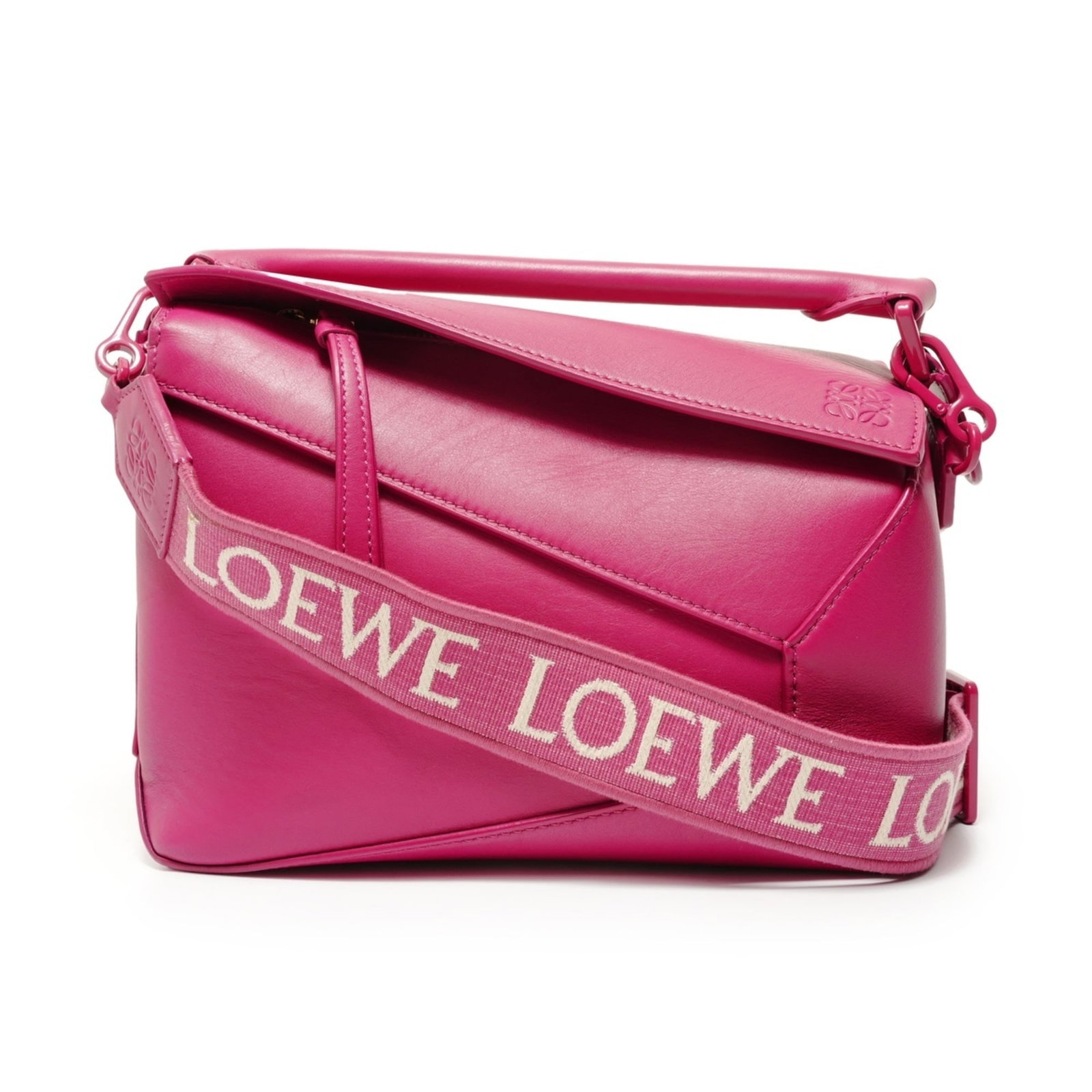 Leather shoulder bag by Loewe: Leather shoulder bag by Loewe Pink leather shoulder bag by Loewe, featuring a sleek design with adjustable strap length and a sturdy handle drop. Made from high-quality leather, this stylish bag
