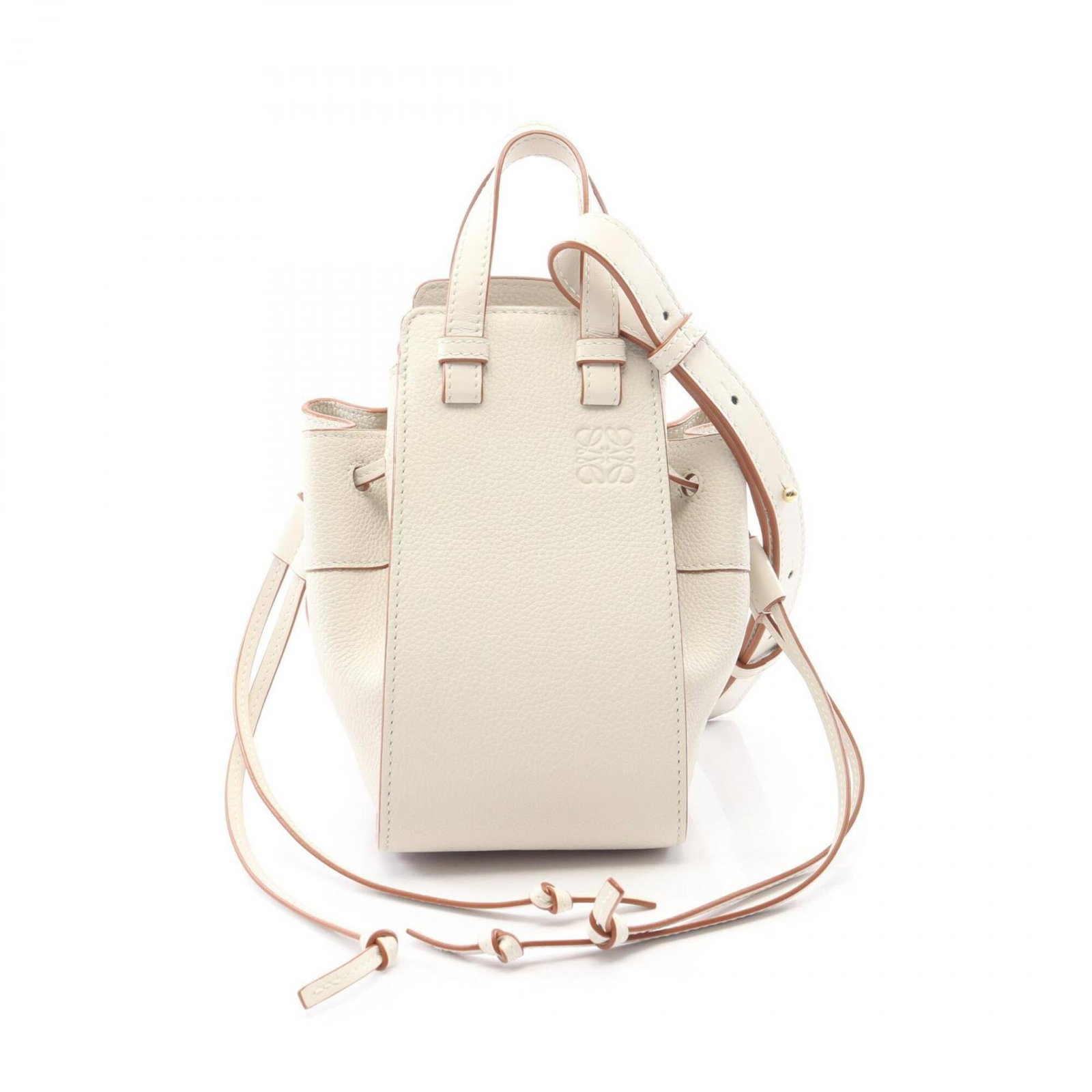 Loewe Handbag Leather: Loewe Handbag Leather White Loewe Handbag Leather. Made from high-quality leather, this handbag measures 19cm x 10.5cm x 16.5cm and features a classic design. Its sleek white color adds a touch of