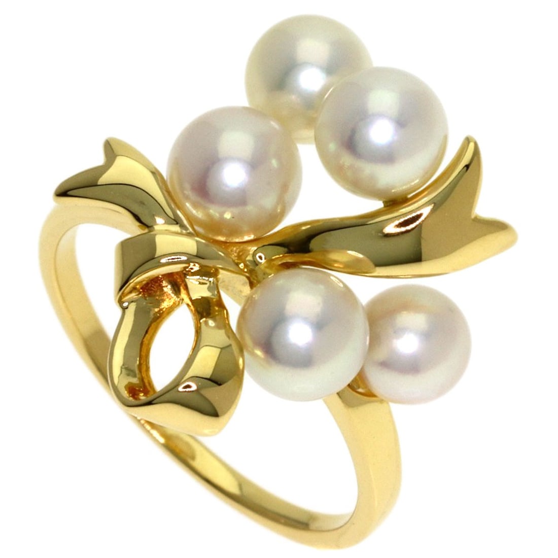 K18 Yellow Gold Pearl Ring: K18 Yellow Gold Pearl Ring K18 Yellow Gold Pearl Ring boasts a stunning gold metal exterior, featuring a pearl as the main stone. Crafted from high-quality K18 yellow gold, this ring offers a luxuriou
