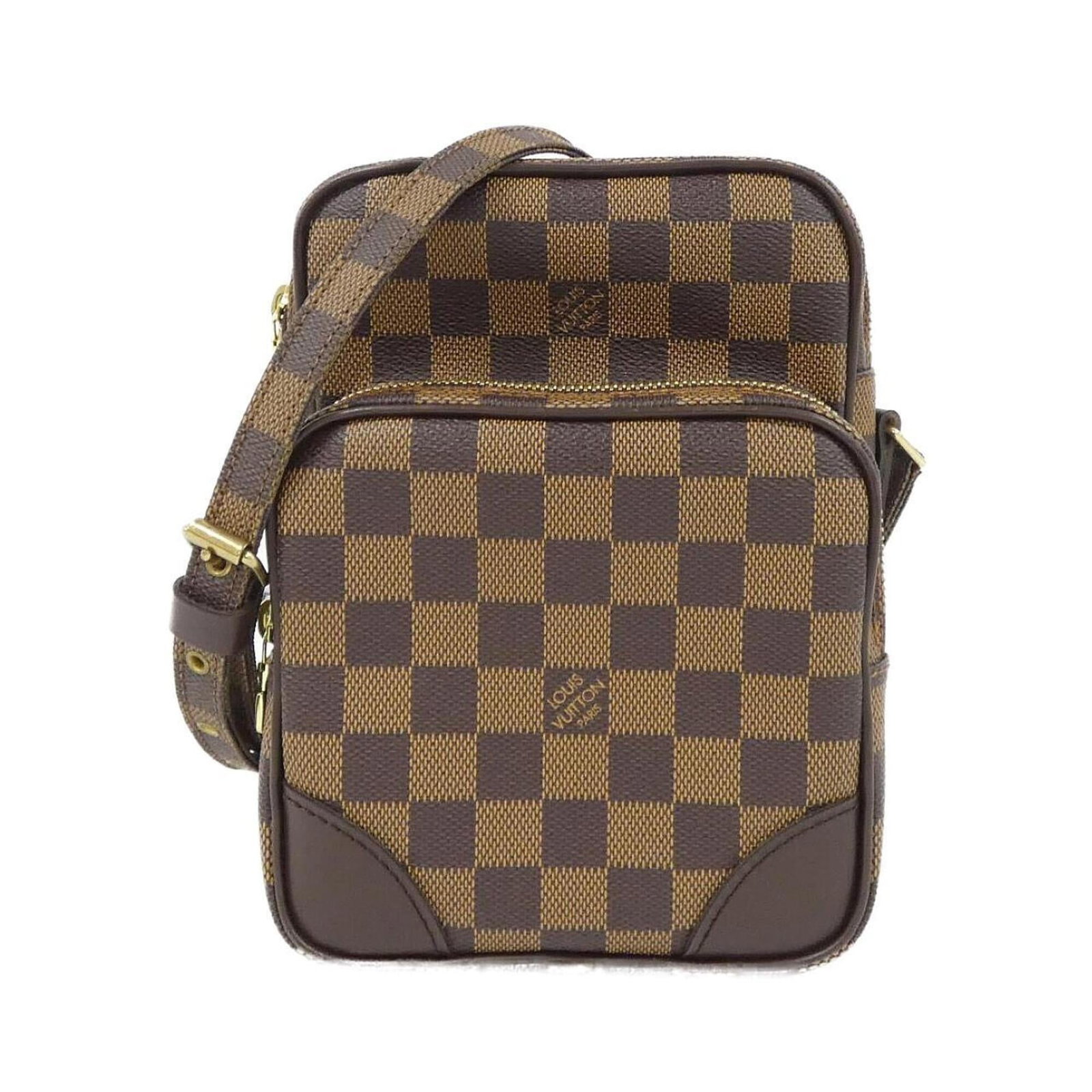 Shoulder bag coated canvas by Louis Vuitton: Shoulder bag coated canvas by Louis Vuitton Coated canvas by Louis Vuitton, Ebene color. Made from coated canvas, with dimensions 21cm x 15cm x 10cm. A classic shoulder bag design. Item Specifics: