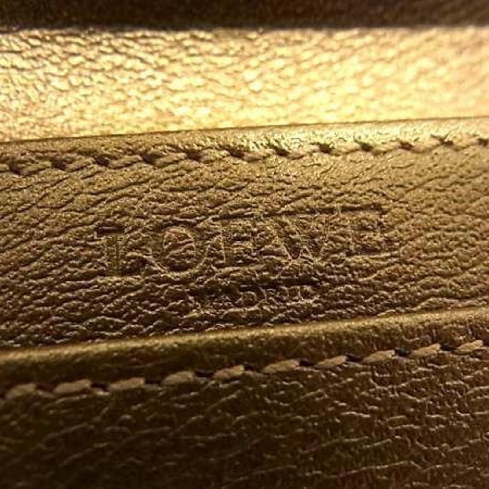 Card case leather from Loewe - 5