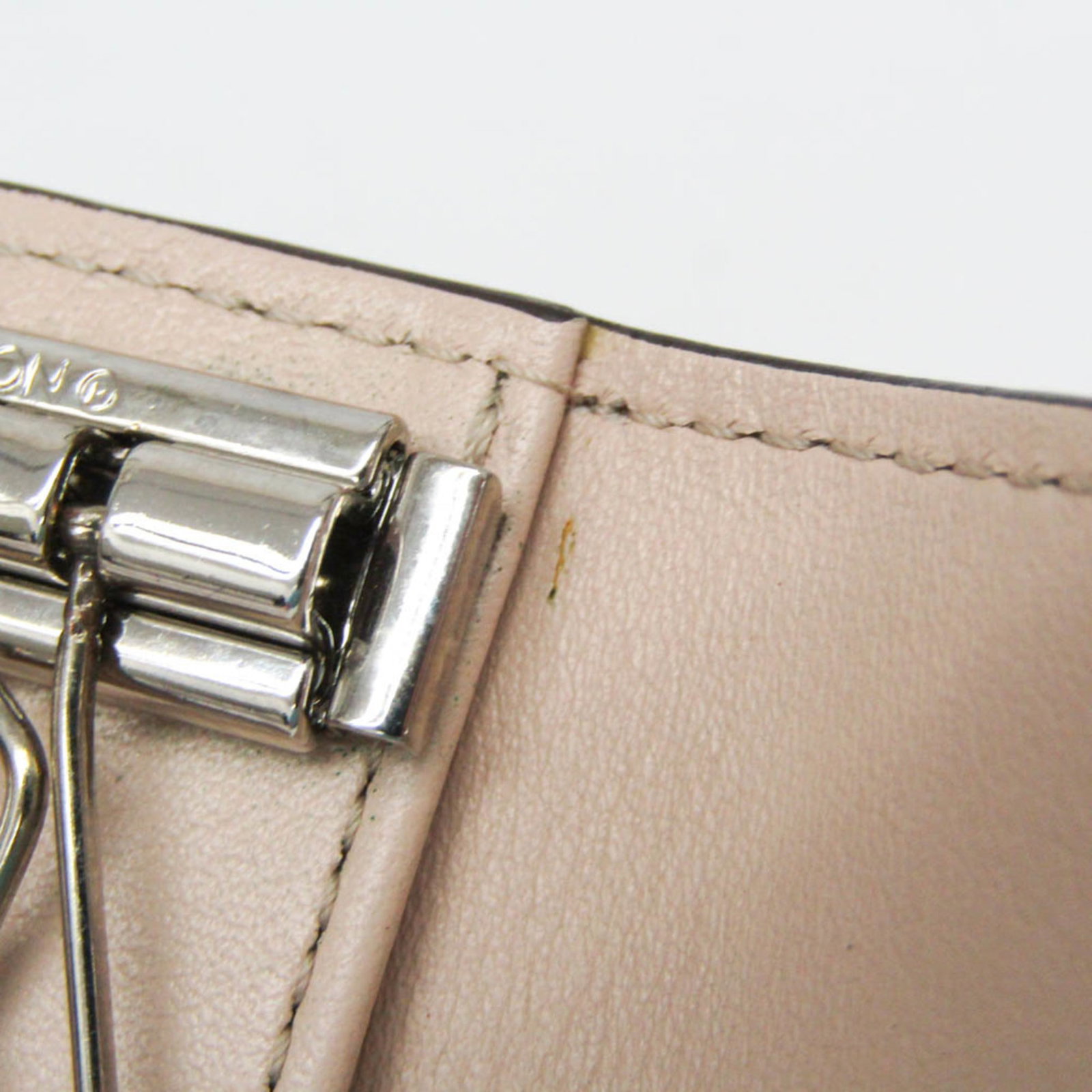 Vuitton Keycase Louis Leather - 10