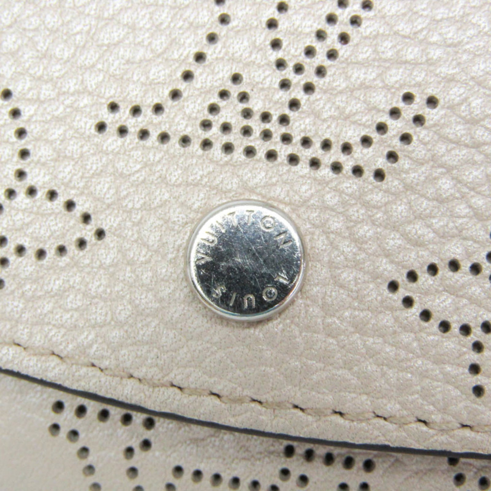 Vuitton Keycase Louis Leather - 9