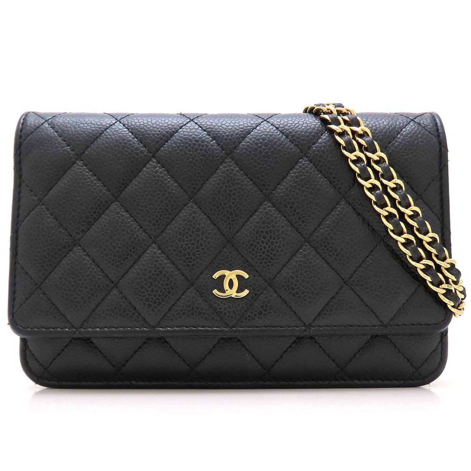 Chanel Chain/ Shoulder Wallet Grained Calfskin: Chanel Chain/ Shoulder Wallet Grained Calfskin Chain/Shoulder wallet in grained calfskin, featuring a black finish and magnet closure. The sleek design measures 12.5cm x 19cm x 4.5cm and comes with a
