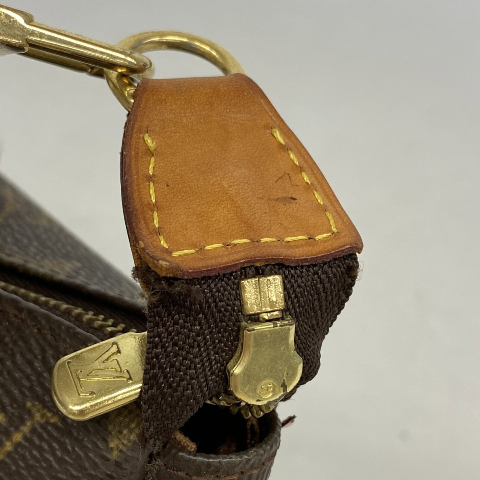 Vuitton Pouch Louis - 7