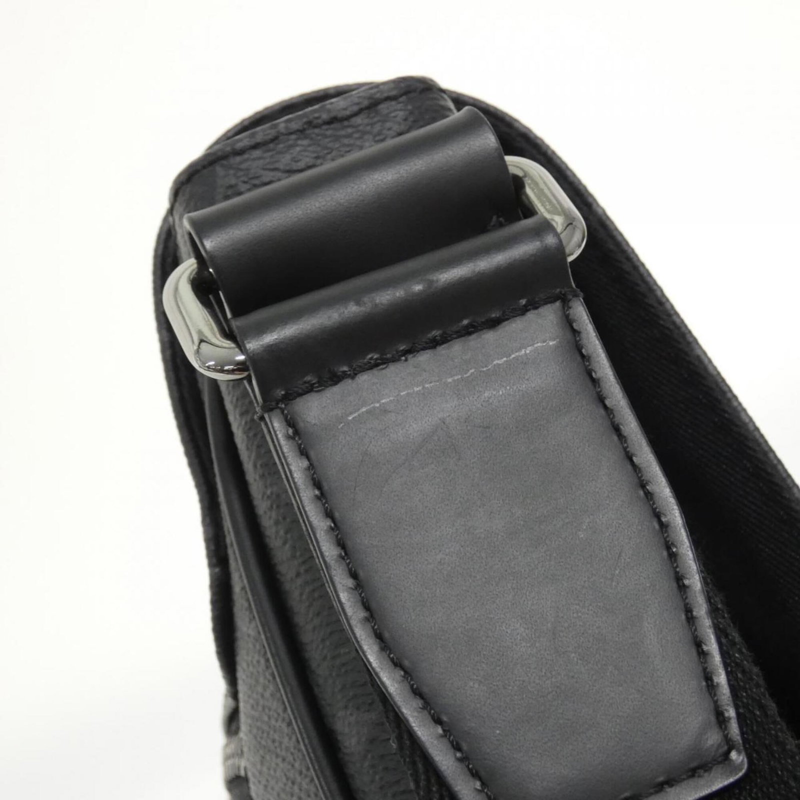 Vuitton Monogram Eclipse Bag Shoulder Louis - 7