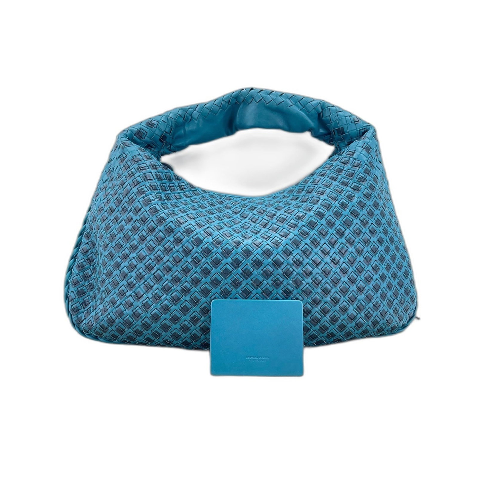 Shoulder Bag by Bottega: Shoulder Bag by Bottega The Bottega Veneta shoulder bag boasts its sleek blue color and compact dimensions, measuring 26cm x 46cm x 3cm. This stylish bag features a signature design that exudes