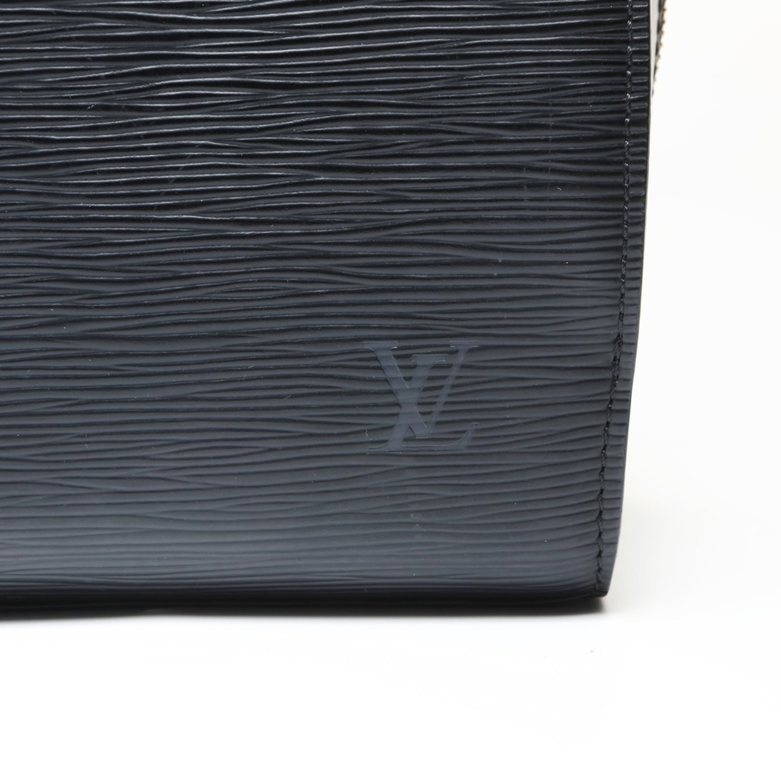 Louis Vuitton Handbag - 8
