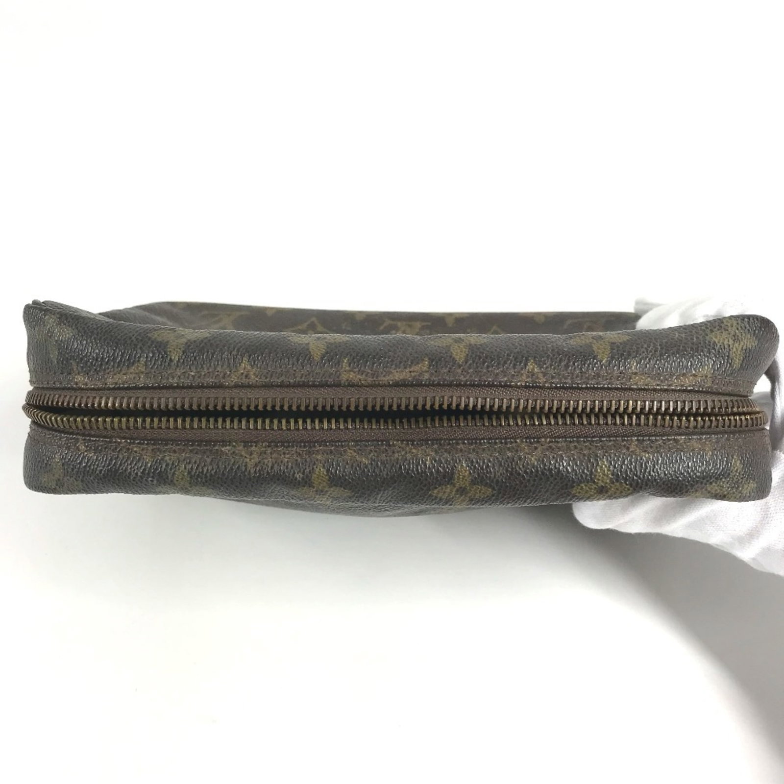 Monogram pouch by Louis Vuitton - 6