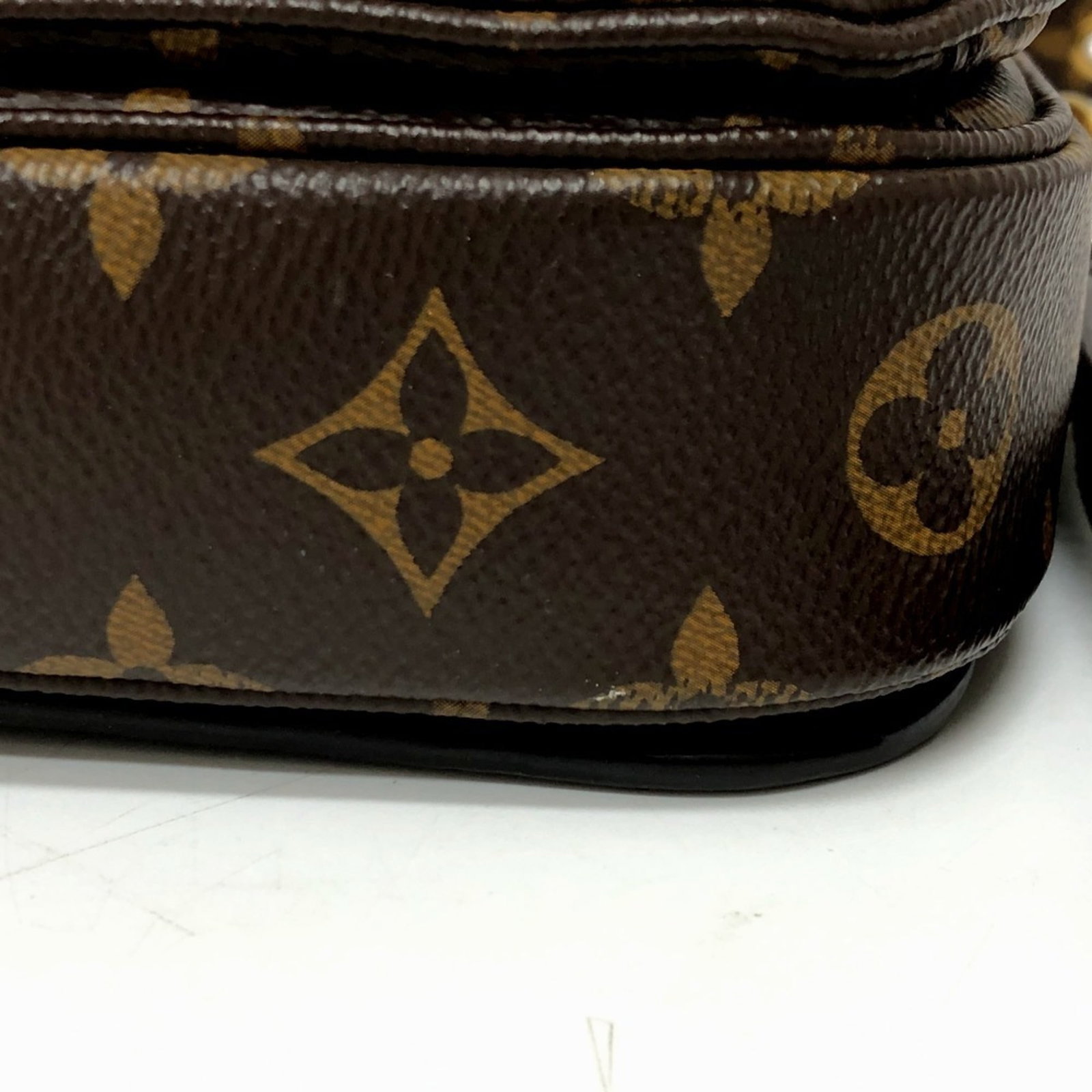 Louis Vuitton Handbag Monogram - 9