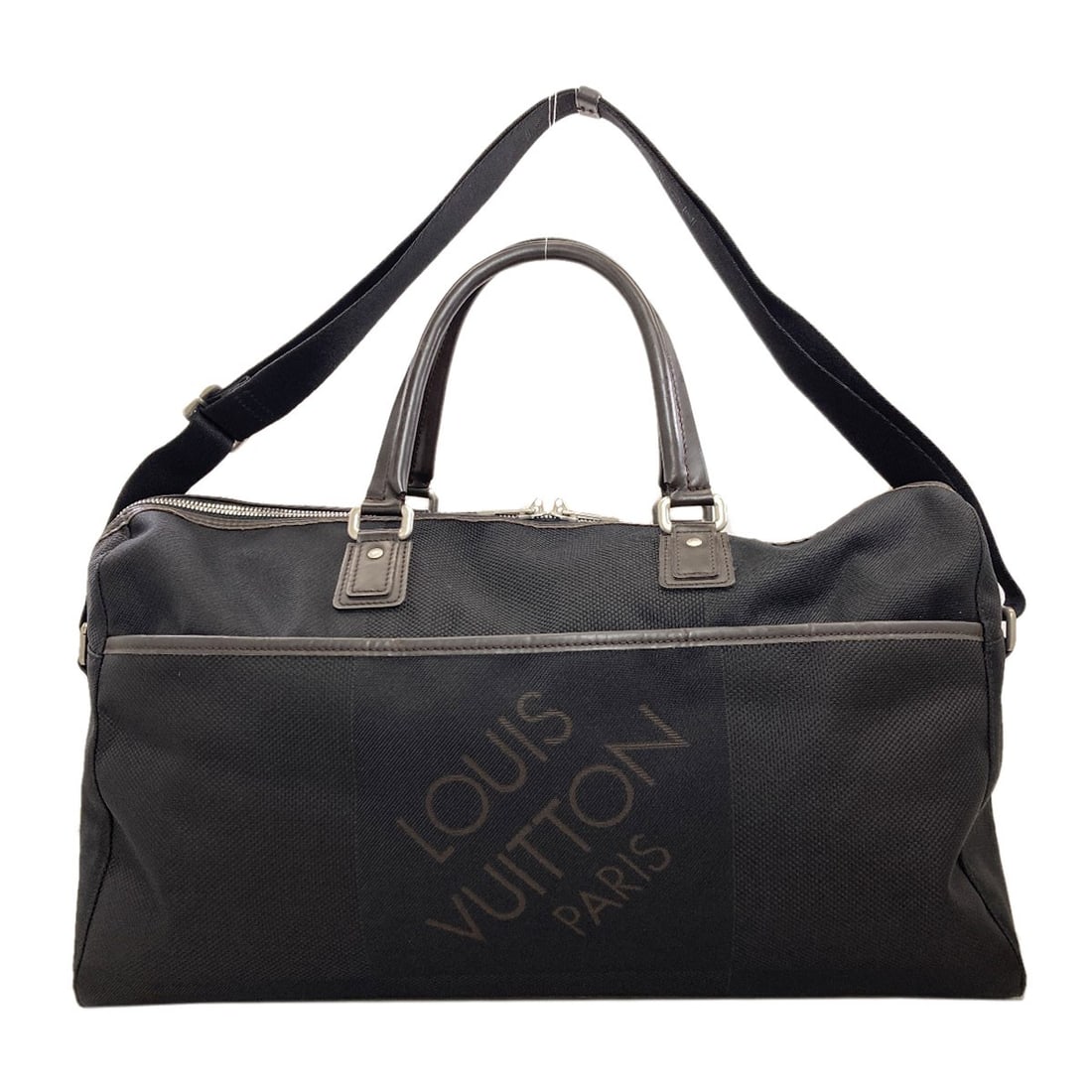 Louis Vuitton M93601 Damier Geant Albatross Boston Bag: Louis Vuitton M93601 Damier Geant Albatross Boston Bag Black Damier Geant exterior, a classic Louis Vuitton design, is showcased in this Boston bag. The iconic style and timeless black color make it