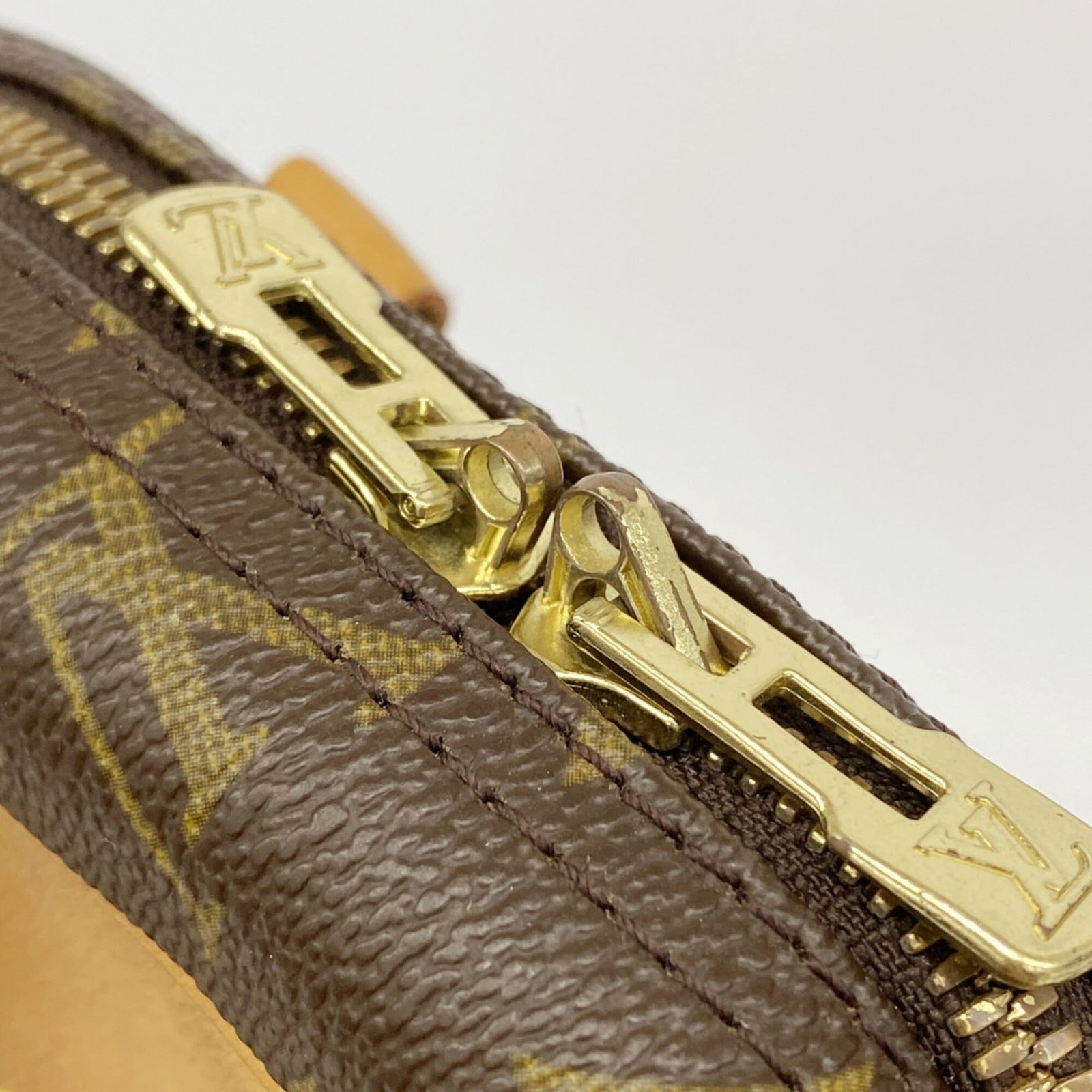 Louis Vuitton Handbag - 10