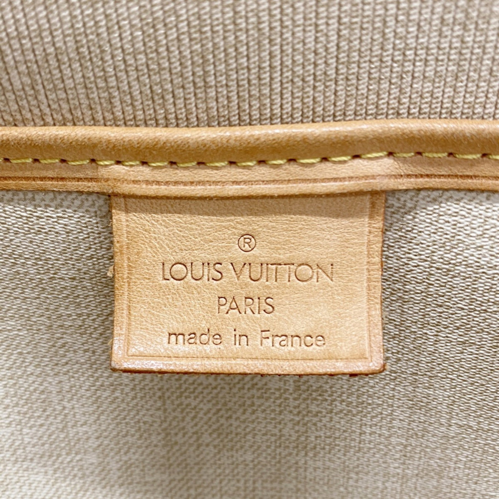 Louis Vuitton Handbag - 5