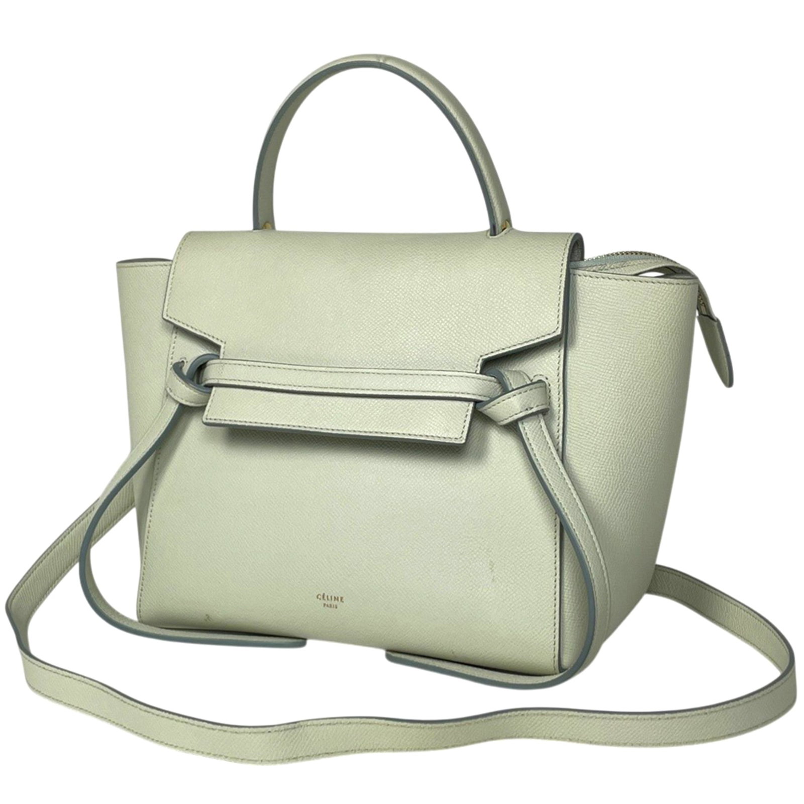 Handbag Celine Leather: Handbag Celine Leather This Celine leather handbag boasts a striking green hue, measuring 20cm x 24cm x 13cm. Crafted from high-quality leather, its sleek design and compact size make it a stylish acc