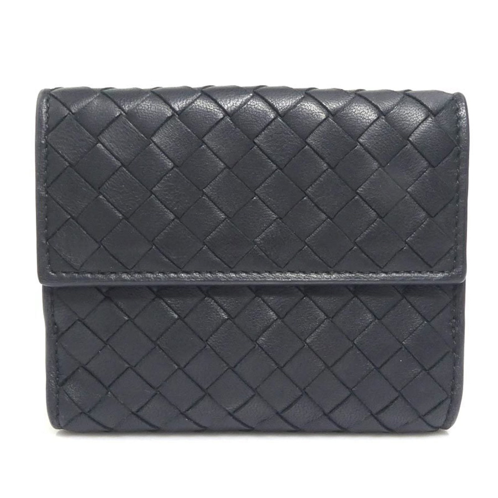 Intrecciato Wallet Bi Fold Bottega: Intrecciato Wallet Bi Fold Bottega Intrecciato Wallet Bi Fold Bottega - A sleek and sophisticated accessory from Italian luxury brand Bottega Veneta. This bi-fold wallet features the iconic