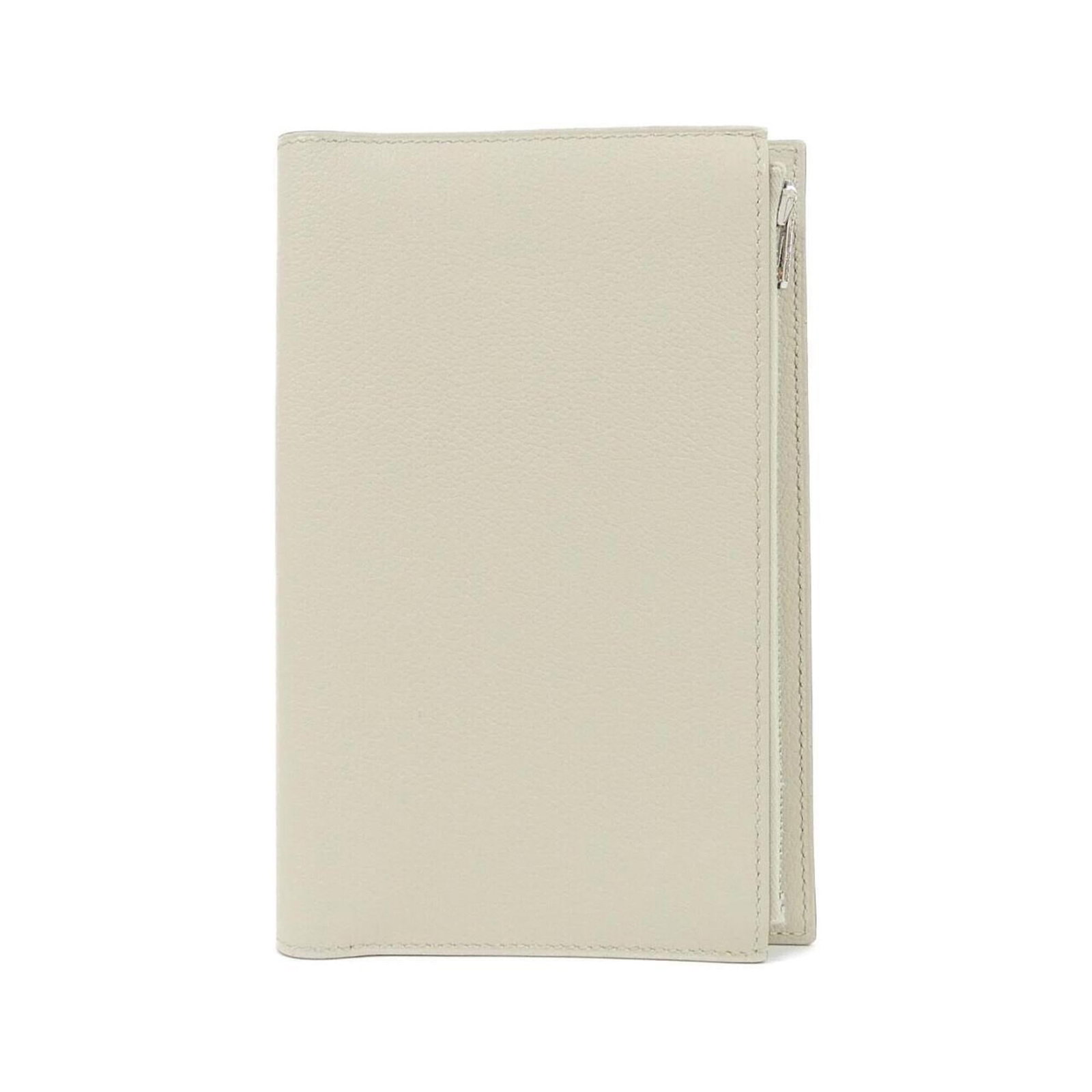 Hermes Ea Zip Pm 074737Ck Organizer: Hermes Ea Zip Pm 074737Ck Organizer Evercalf leather provides durability and flexibility to the Hermes Ea Zip Pm 074737Ck Organizer, which measures 17cm x 11cm x 1cm. The compact size makes it easy to