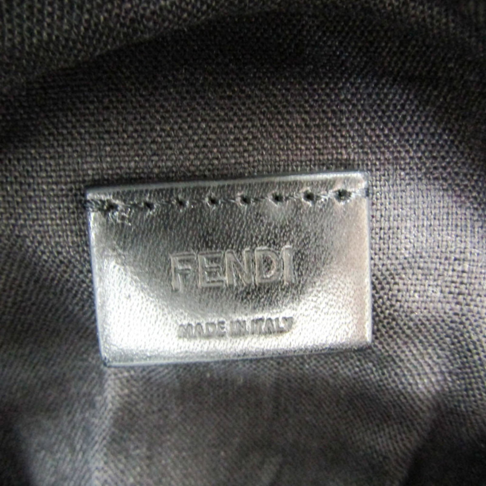 Fendi pouch leather - 11