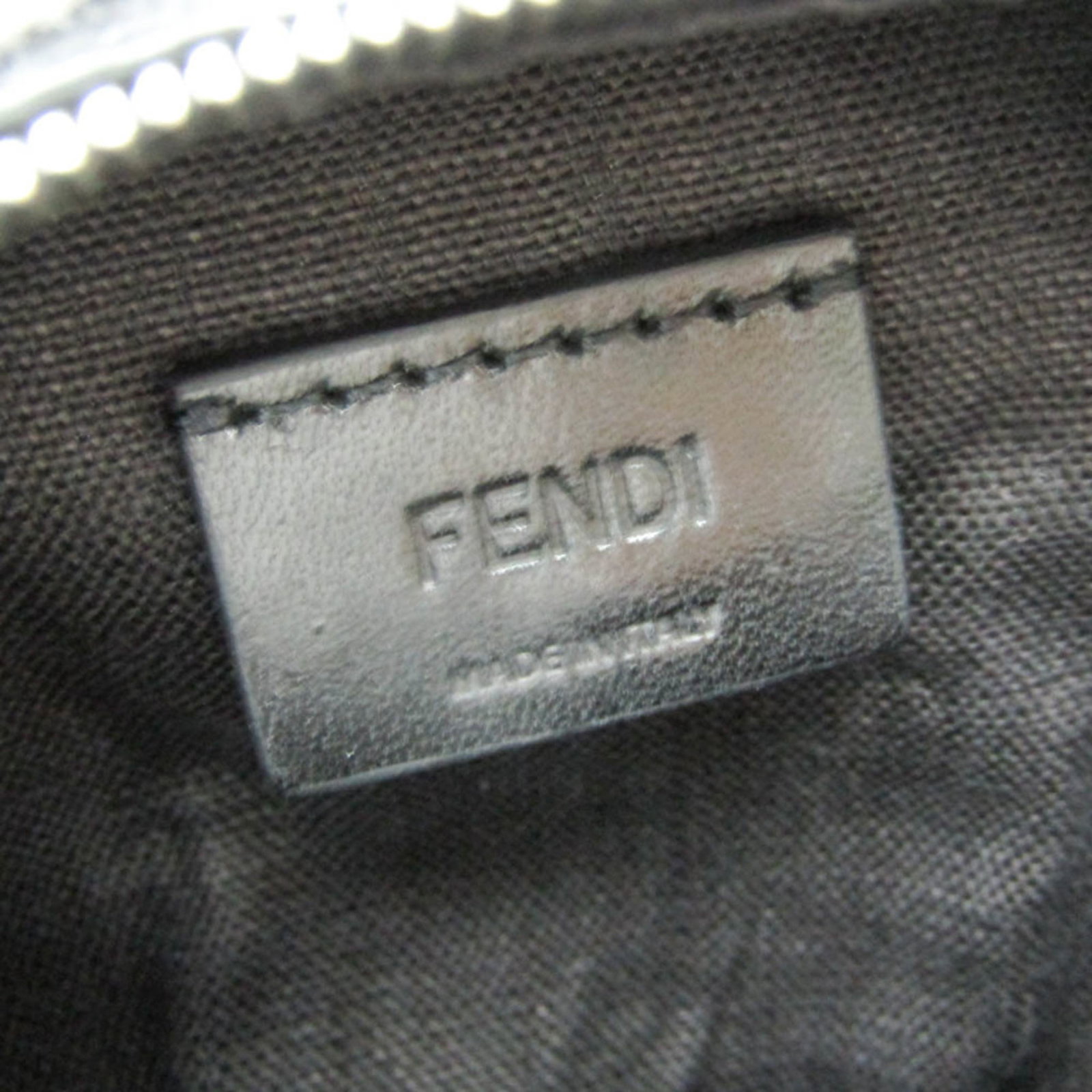 Fendi pouch leather - 12